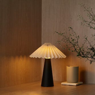 Dimbar bordlampe, bærbar og oppladbar