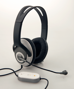 Kuulokemikrofoni, jossa USB-liitäntä