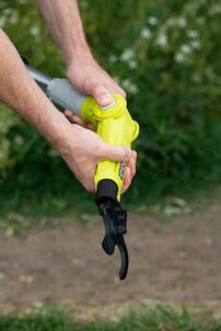 Ryobi batteridriven stångsekatör RY18PLA-0