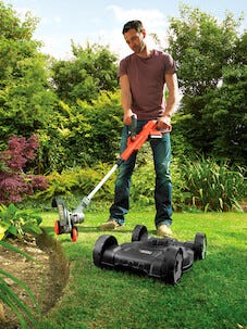 Trimmeri 18 V Black&Decker City Mower STC1820CM