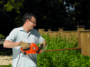 Häcksax B&D 550W GT5560