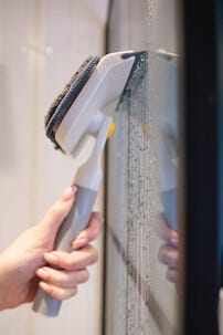 Joseph Joseph CleanTech 2-i-1 fönsterskrapa, 36 cm