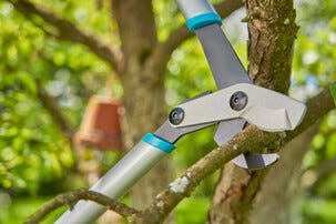 Gardena EnergyCut Basic grensax med sidoskär, 65,6 cm