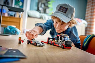 LEGO City F1 uppvisningsbil med Audi F1 racerbil 60493, från 7 år
