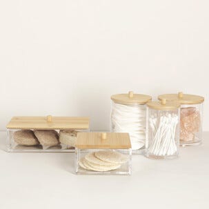 Rund boks i gjennomsiktig plast med bambuslokk