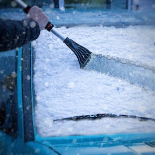 Snöborste bil med isskrapa och teleskopskaft, 87-115 cm