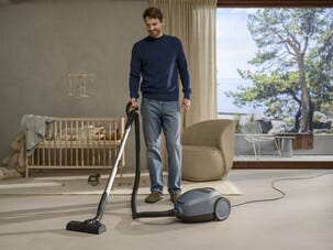 Electrolux 700 Silent støvsuger med HEPA, EB71U1L, blå