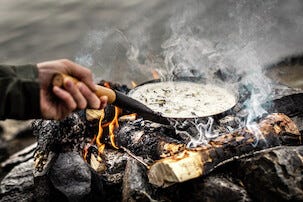 Retkipannu Hällmark, 21 cm