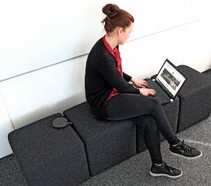 Brennenstuhl Estilo grenuttak, 2 USB, 1 europlugg