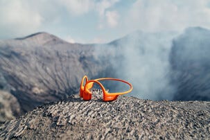 Shokz OpenRun Pro 2 open-ear, bone conduction hörlurar