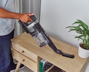 Shark Stratos Pet Pro sladdlös skaftdammsugare, 100-IZ420EUT