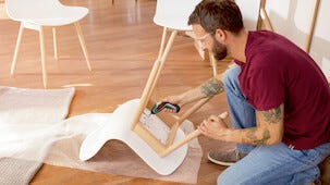 Bosch IXO 7 liten skruvdragare med 10 bits, laddbar