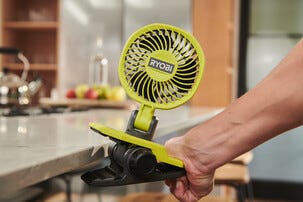 Ryobi RCF4-0 batteridriven fläkt 4 V med klämma