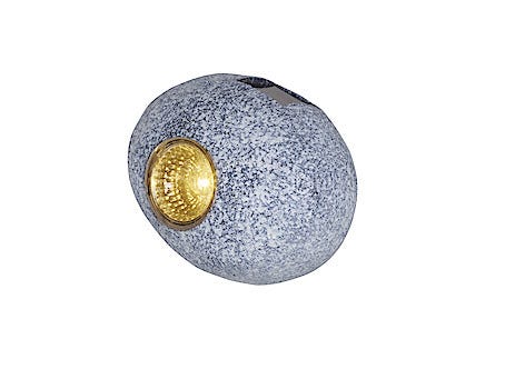 Stein med solcellebelysning