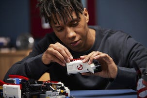 LEGO Icons Ghostbusters ECTO-1 10274, 18+