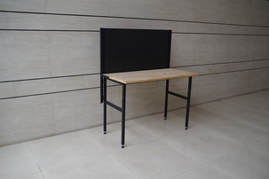 Arbetsbänk och verktygstavla