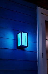 Philips Hue Impress smart vägglykta sensor utomhus