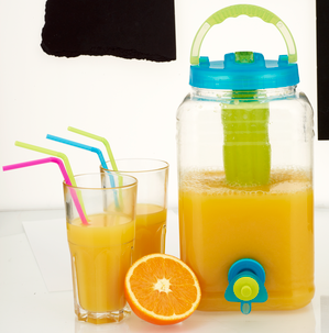 Vann-/saftdispenser med kjøleelement