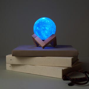 Kuulamppu 3D, ladattava pöytävalaisin ja kaukosäädin