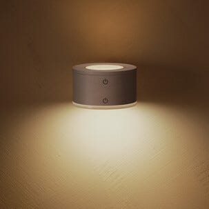 Vegglampe opp/ned oppladbar, dimbar LED, USB, hvit