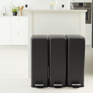 Rektangulær pedalbøtte på 20 liter, svart