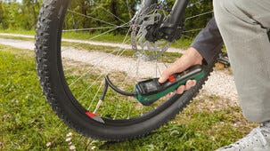 Bosch Easypump Akkukäyttöinen kompressori 3,6 V