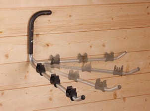 Svängbar hållare