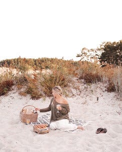 Engangsgrill av kartong og bambus, med briketter