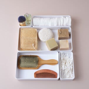 Calm oppbevaringsboks i hvit plast