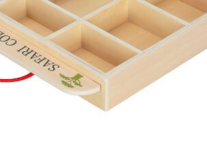 Leikkisetti safarieläimet ja hylly puuta, yli 3-vuotiaille