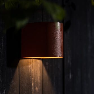 Northlight rund fasadbelysning med solcell, svart
