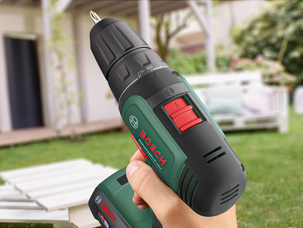 Bosch UniversalDrill 18V-60, drill med 2 batterier
