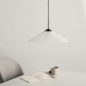 Northlight Ines plissert taklampe hvit, 45 cm