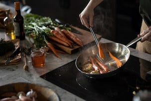 Fiskars All Steel Pure Paistinpannu ruostumatonta terästä, 28 cm