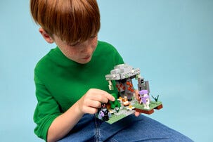 LEGO Minecraft Den bleka trädgården 21586, från 7 år