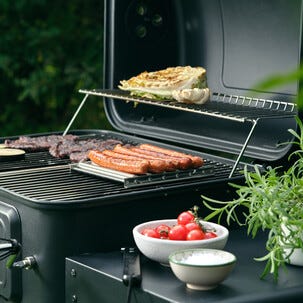 Kolgrill Delux med grillvagn, sidobord och termometer
