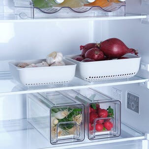 Stabelbar kjøleskapsoppbevaring med hylle, gjennomsiktig