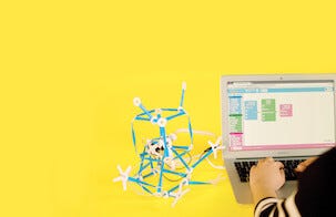 Strawbees Coding & Robotics