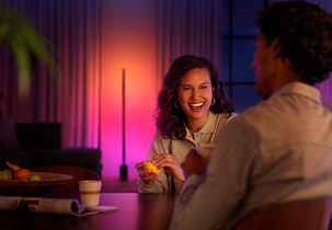 Philips Hue Signe golvlampa, 1,5 meter hög