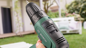 Bosch Universal Drill 18 skruvdragare