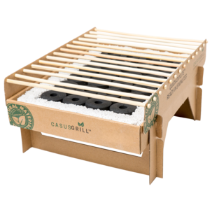 Engångsgrill av kartong och bambu, med briketter
