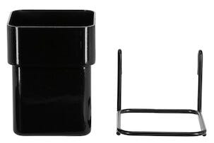 Purkki metalliverkkoon