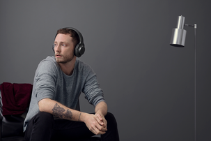 Trådlösa hörlurar med mikrofon, Sony h.ear on Wireless NC MDR-100ABN