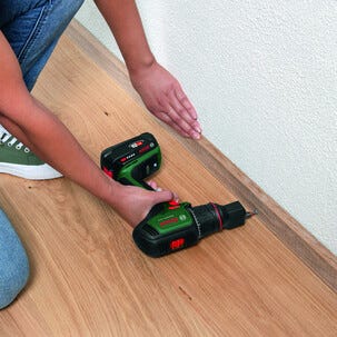 Bosch AdvancedDrill 18V-80 skruvdragare med QuickSnap