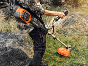 Husqvarna 220iR batteridrevet gresstrimmer 1 batteri,  36V