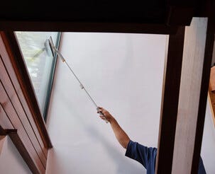 Joseph Joseph CleanTech 2-i-1 fönsterskrapa, 36 cm