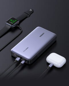 Ugreen Nexode powerbank 25000 mAh 145 W, 3 portar