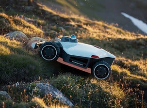 Mammotion Luba 3 AWD AI robotgräsklippare, 10000 m²