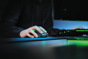 Razer Deathadder V2 Pelihiiri