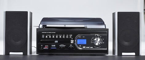 Stereoanläggning med skivspelare